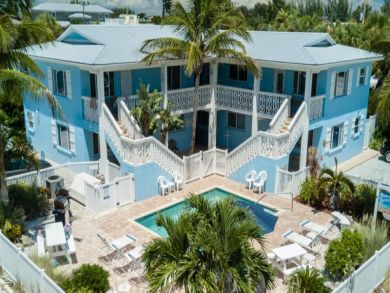 Steps to Beach 1 Bedroom Anna Maria Rental with Pool